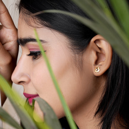 Flowers 14K Yellow Gold Earrings Handcrafted With Love For the Special Moments Of Your Life.ER2017