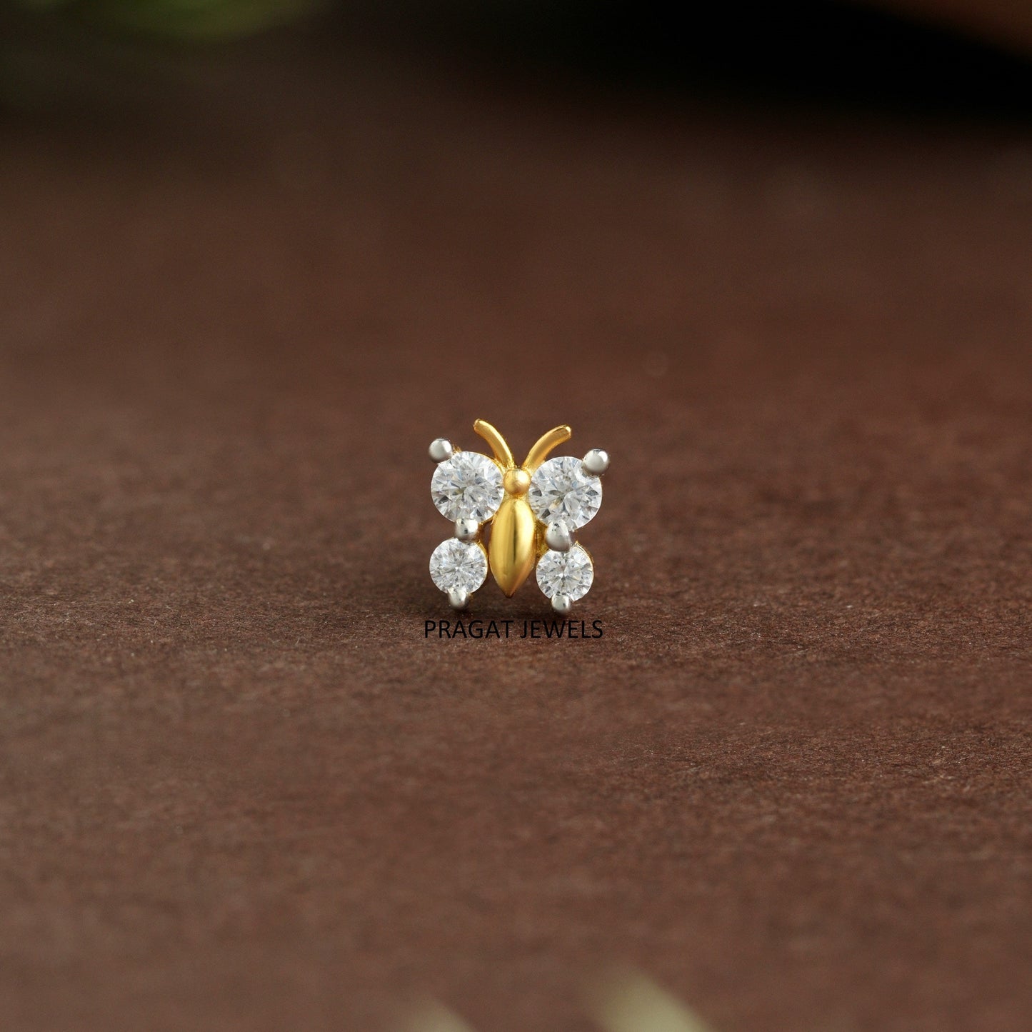 Golden Flutter Diamond Nosepin/Royal Butterfly Gold Nose Stud/Luxe Butterfly Glow Pin/NP1317