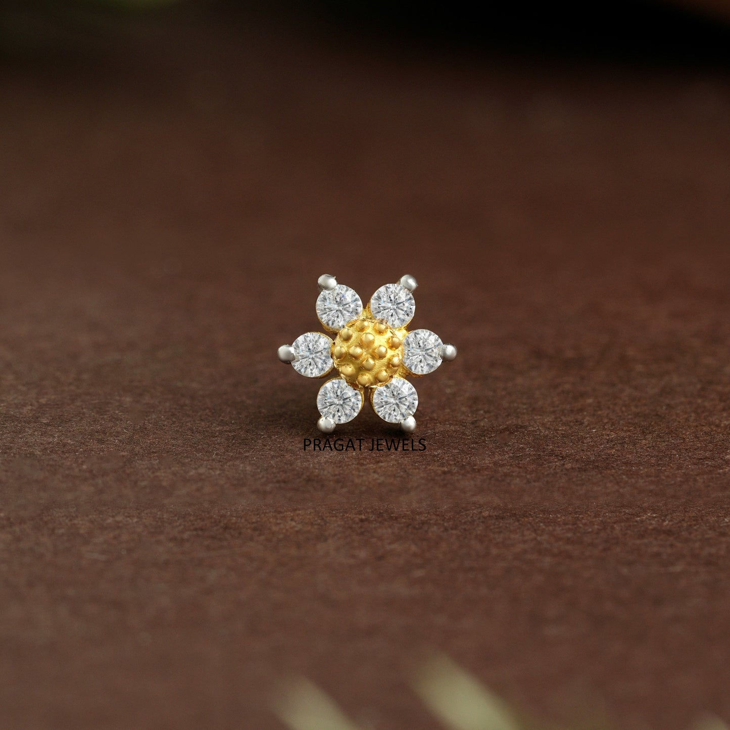 Golden Blossom Diamond Nosepin/Floral Spark Gold Nose Stud/Floral Spark Gold Nose Stud/NP1325