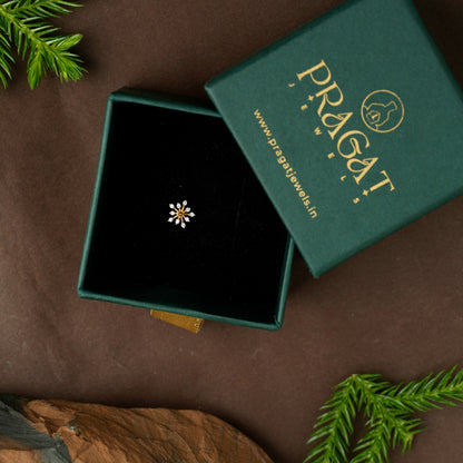 Golden Snowflake Nose Pin/Diamond Sunburst Nose Pin/Celestial Bloom Gold Nose Pin/NP0795