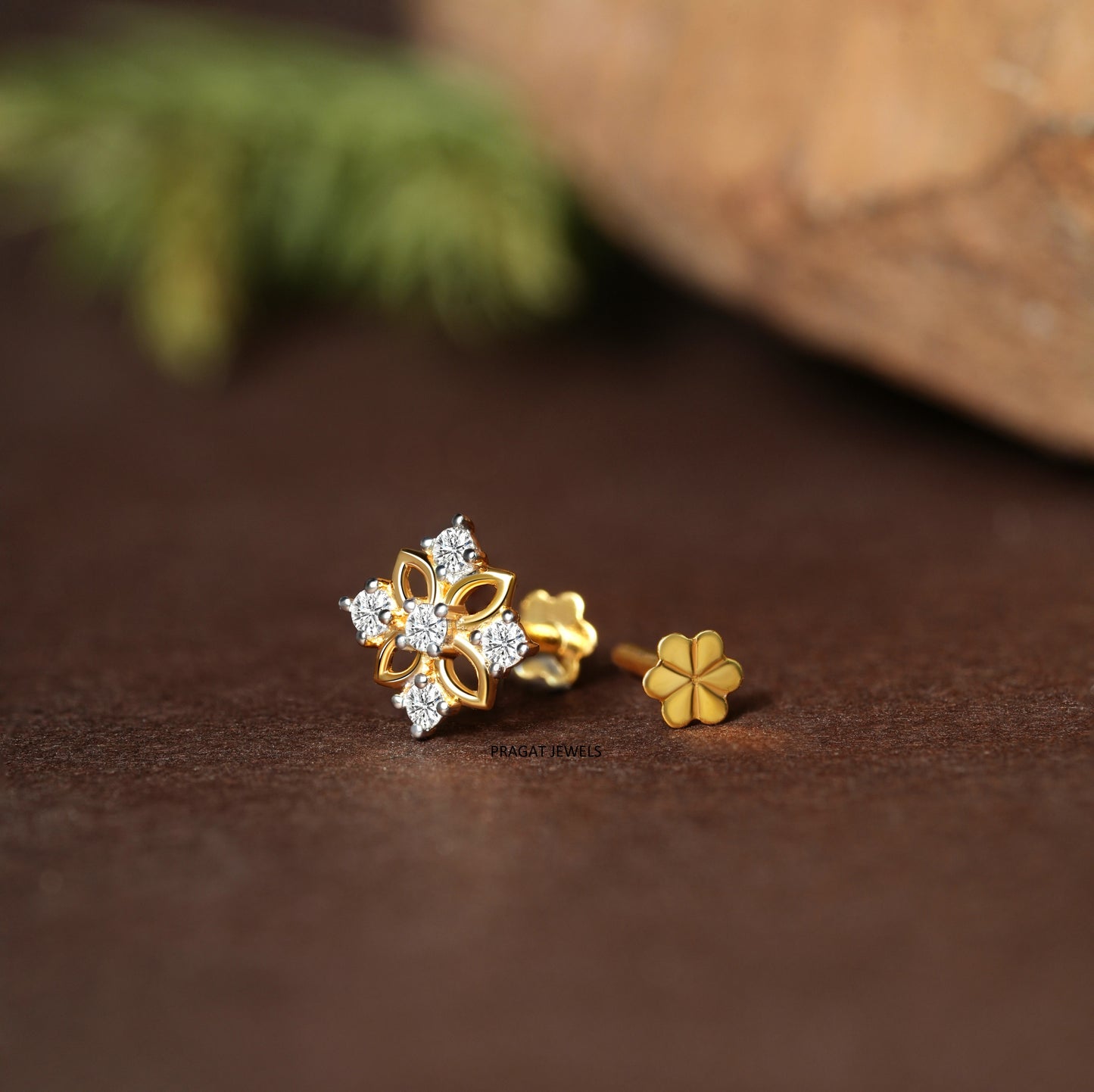 Bloom Spark Gold Nose Pin/Diamond Blossom Nose Pin/Floral Grace Gold Nose Pin/NP1388