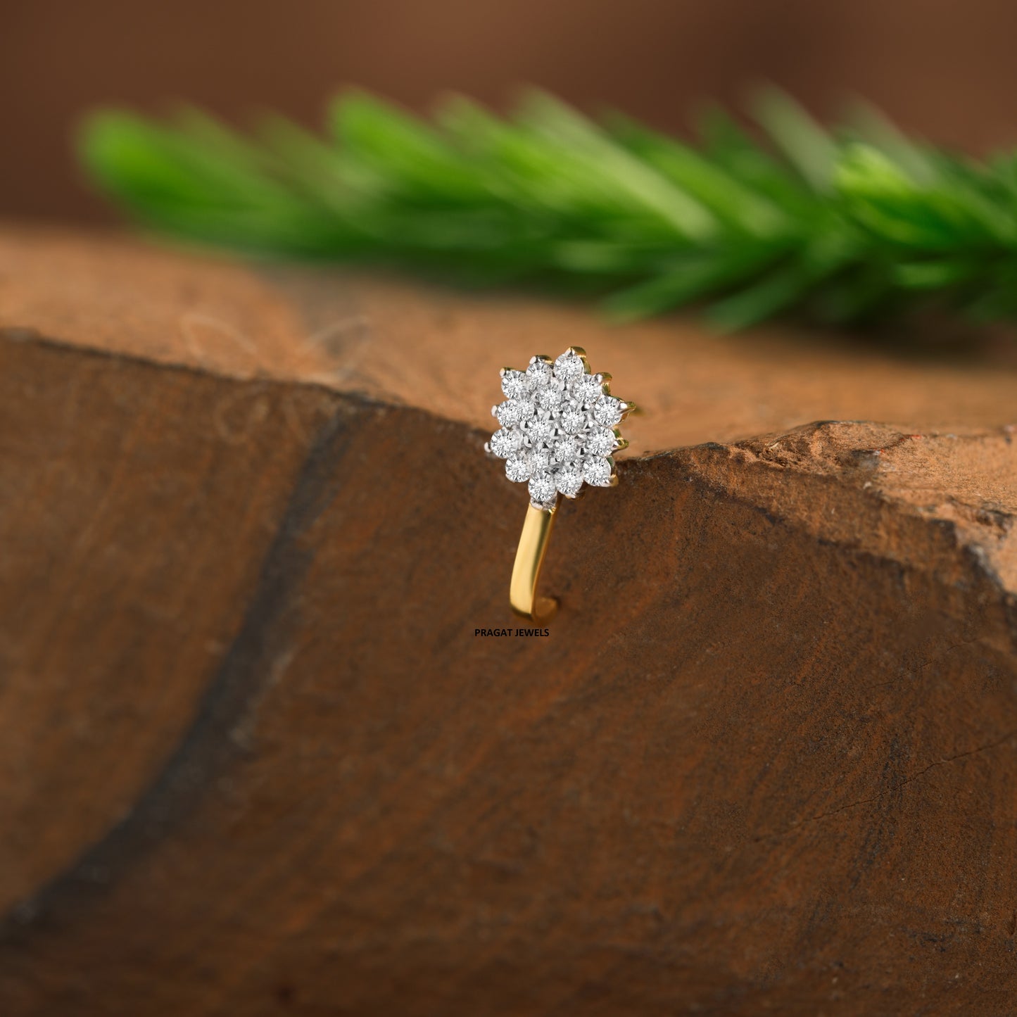 Natural Diamond Flower Stud for, 18K Gold Diamond Helix Bugadi NP1167