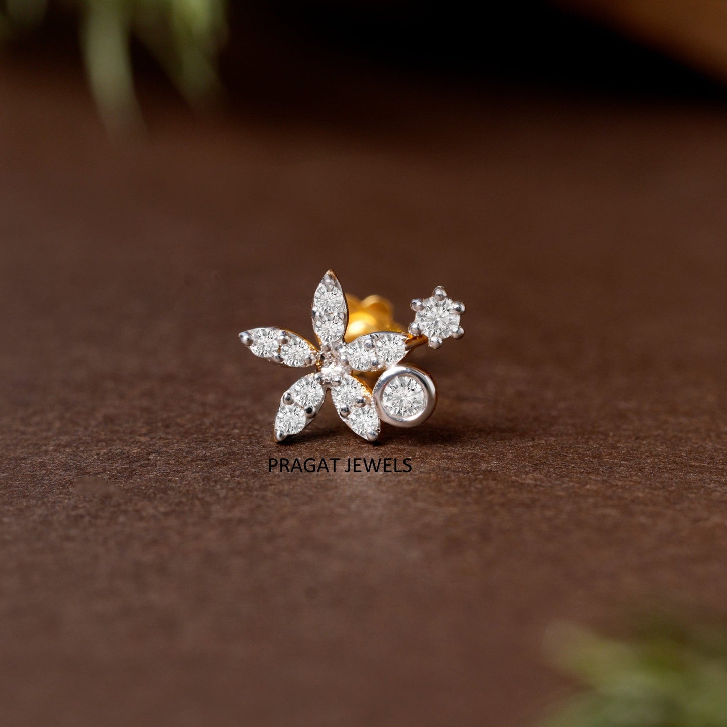 Elegant Diamond Floral Nose Pin/Sparkling Flower Diamond Nose Pin/NP1227