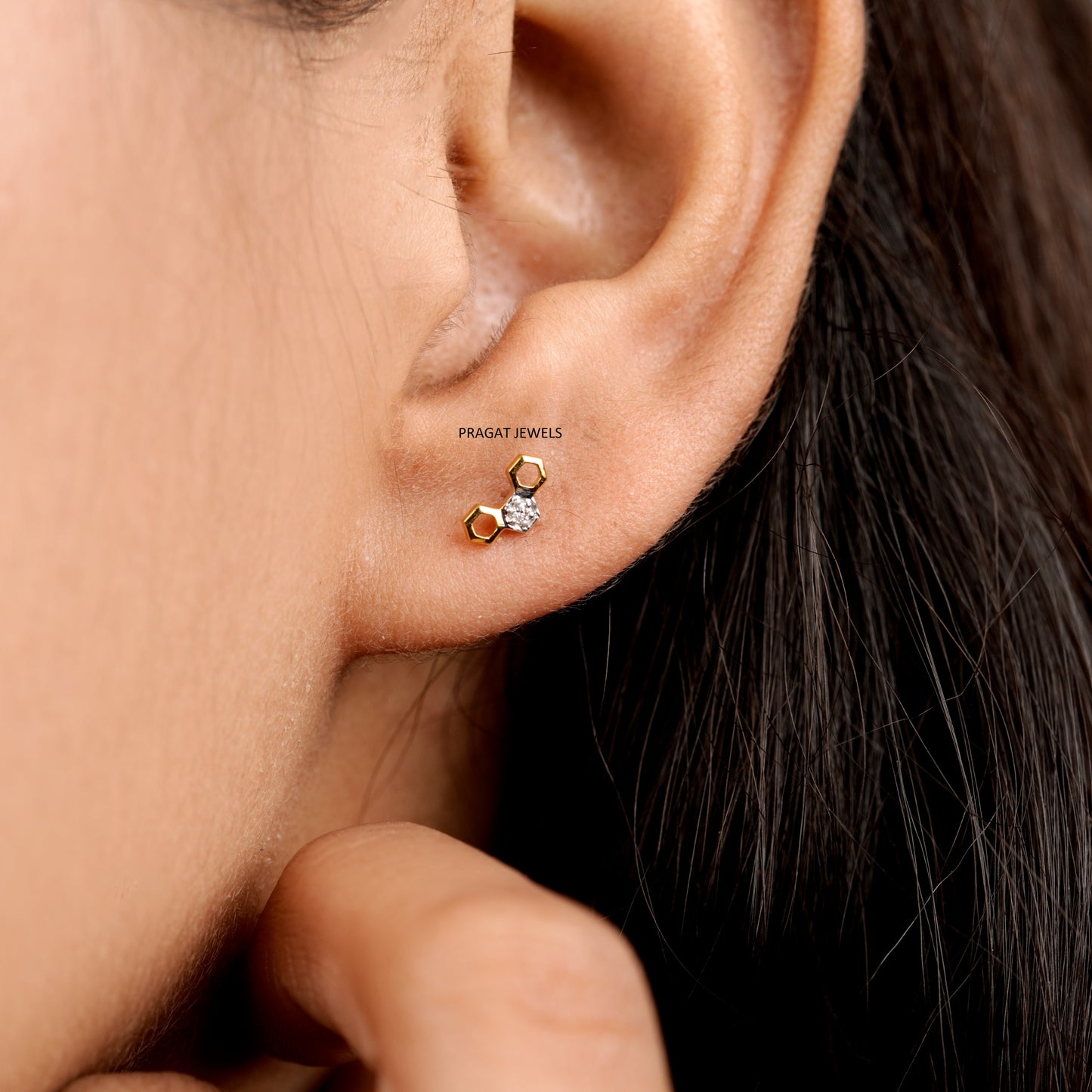 Honeycomb Diamond Stud Earring/Golden Honeycomb Diamond Stud/NP1223