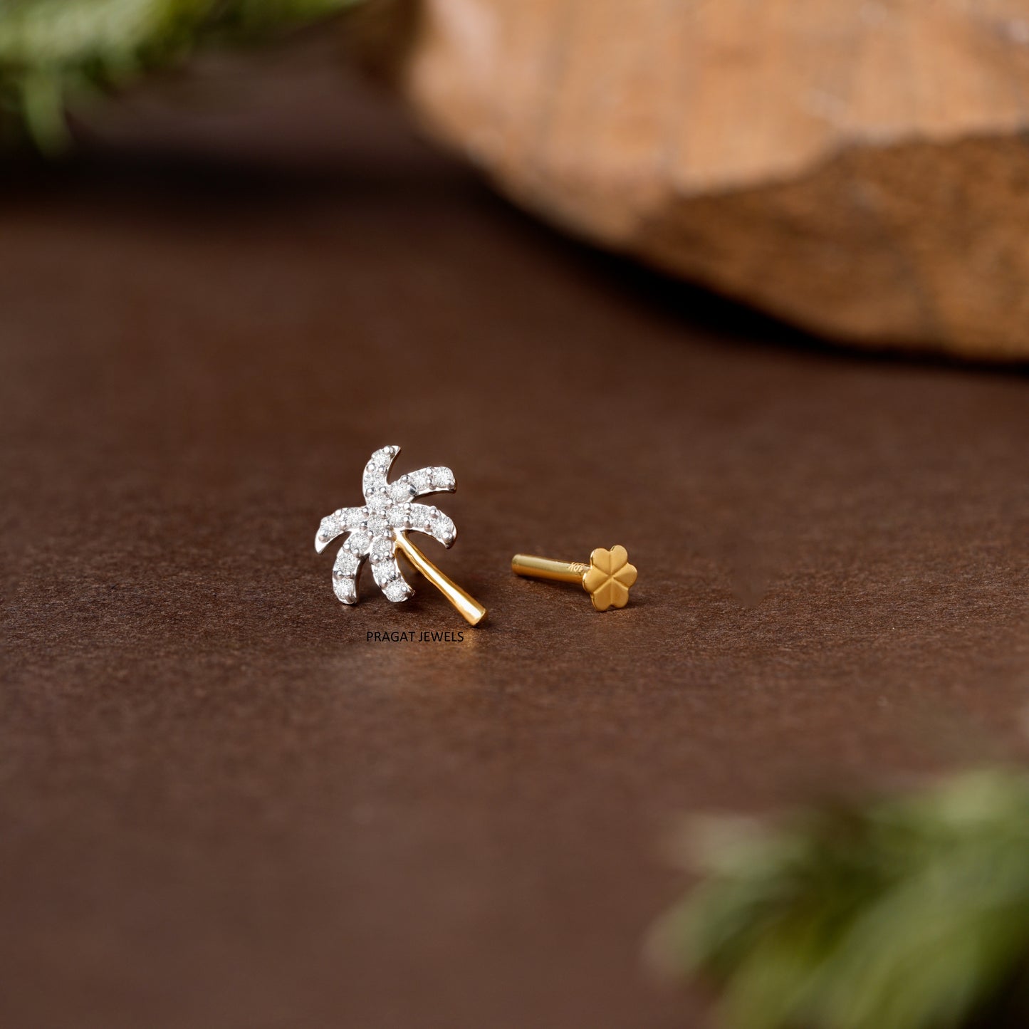 Gold Four-Petal Floral Nose Pin/Minimalist Diamond Cluster Nose Stud/NP1230
