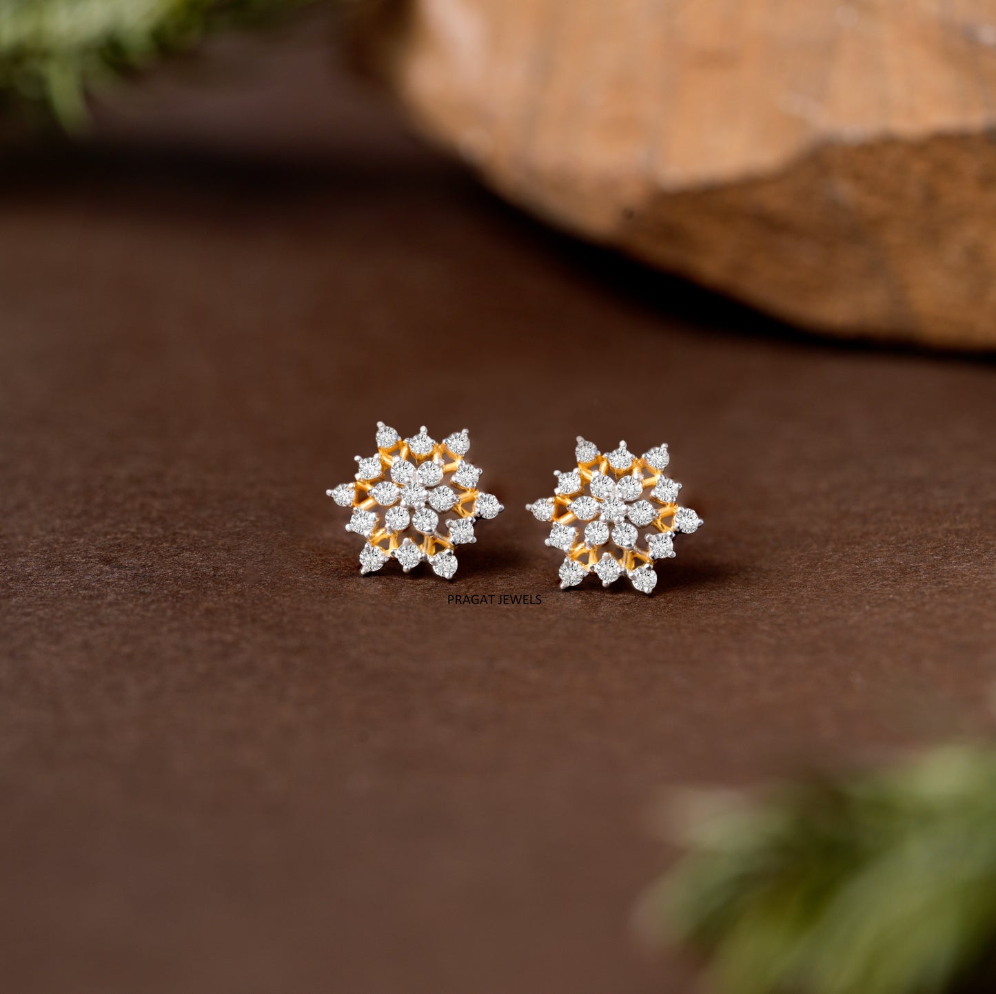 Radiant Snowflake Diamond Stud Earrings/Celestial Bloom Diamond Stud Earrings/np1142