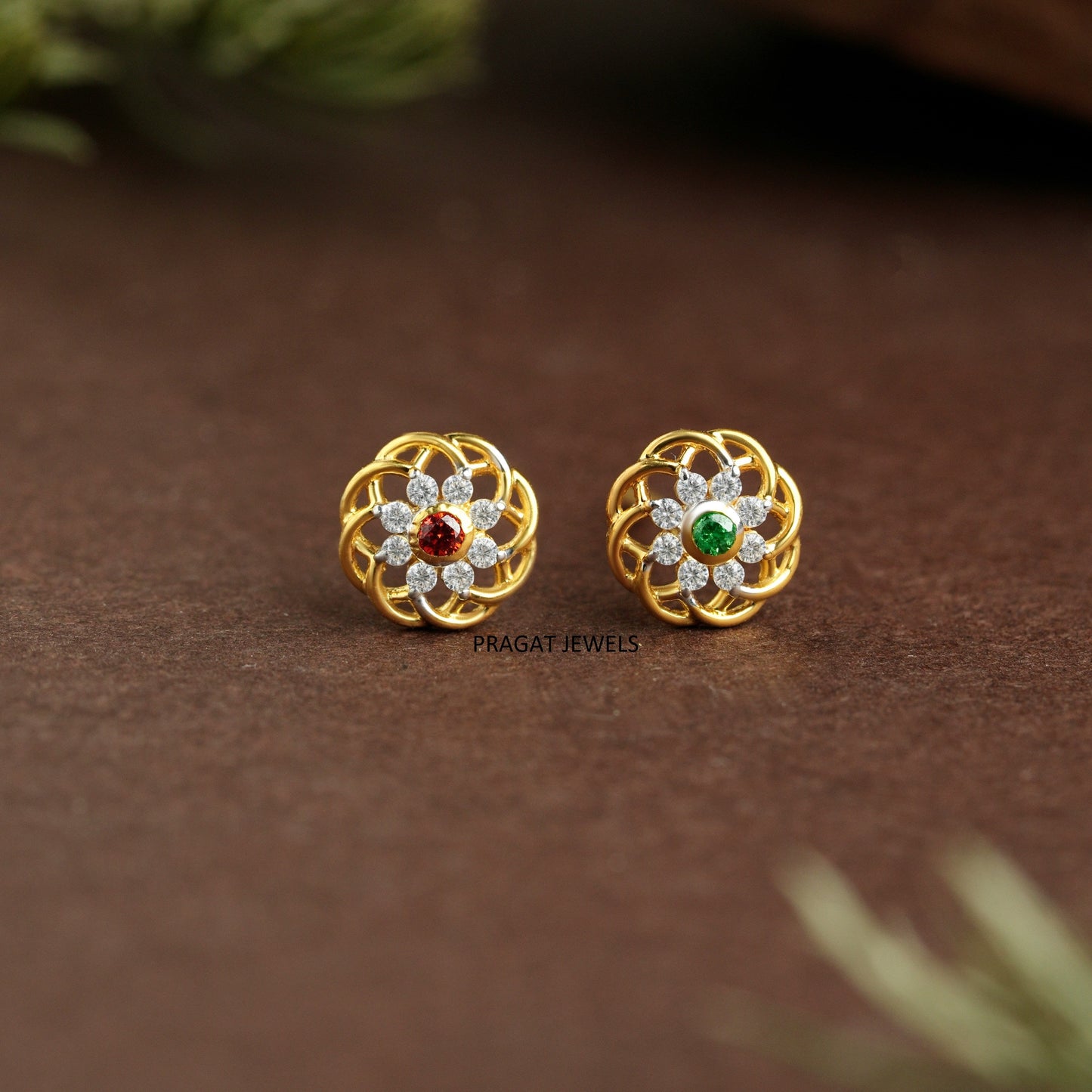 Ruby and green diamond cluster NosePin/“Golden Daisy Charm” Gold Nose Pin/“Floral Twinkle” Gold Nose Pin/NP0894