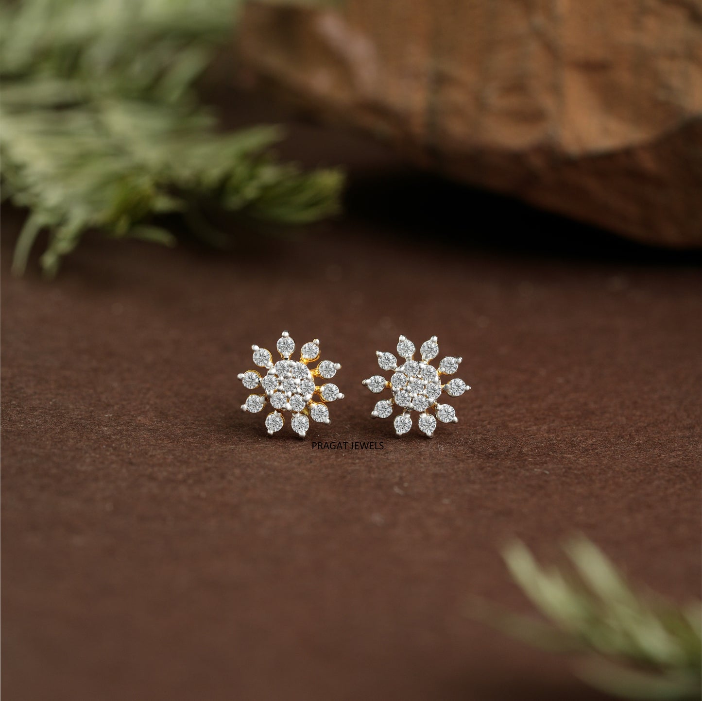 Sunburst Diamond Gold Earrings/Celestial Bloom Studs/Radiant Star Gold Earrings/NP0708