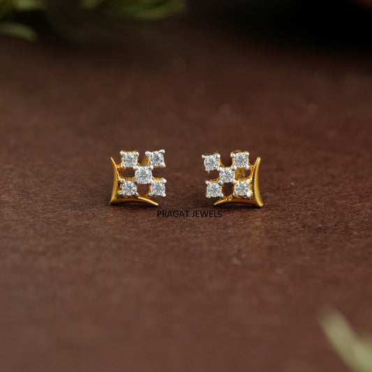 Diamond Clover Gold Studs/Royal Spark Grid Earrings/Golden Charm Diamond Studs/NP0984