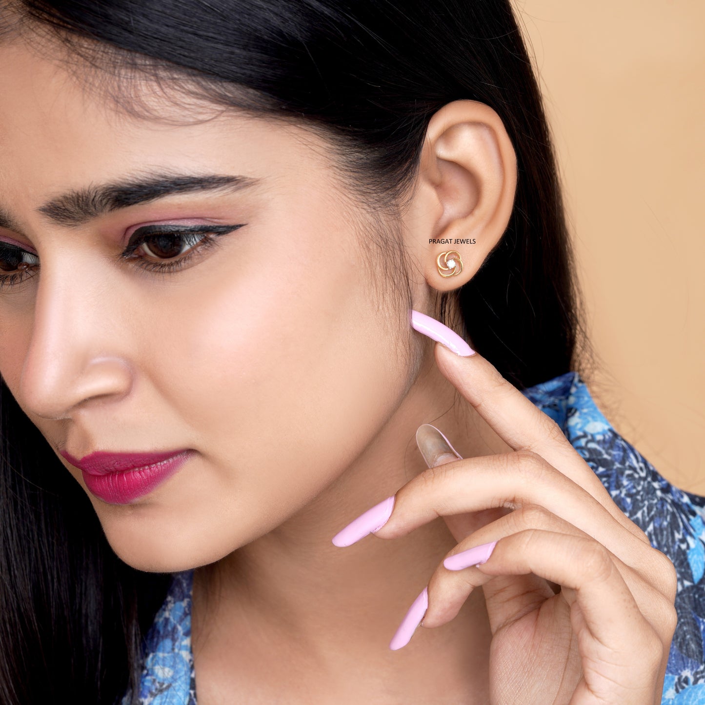 Diamond Flower Earrings Handcrafted With Love For the Special Moments Of Your Life.ER02015