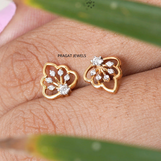 Lucky Clover 14 Kt Gold and Diamond Stud Earrings ER5042