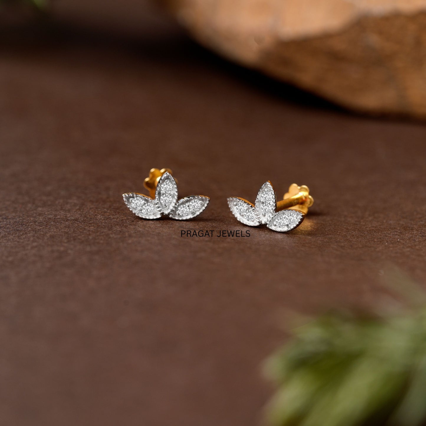 Minimal Diamond Stud Earrings | Curved Line Design | Dainty Everyday Jewelry”NP1220