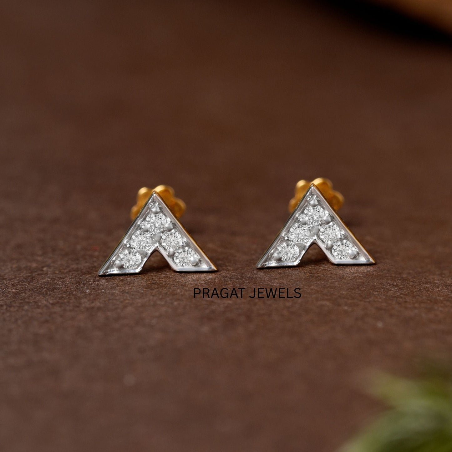 Lucky Clover 18Kt Gold and Diamond Stud Earrings Yellow Gold Bridesmaid Jewelry NP1217