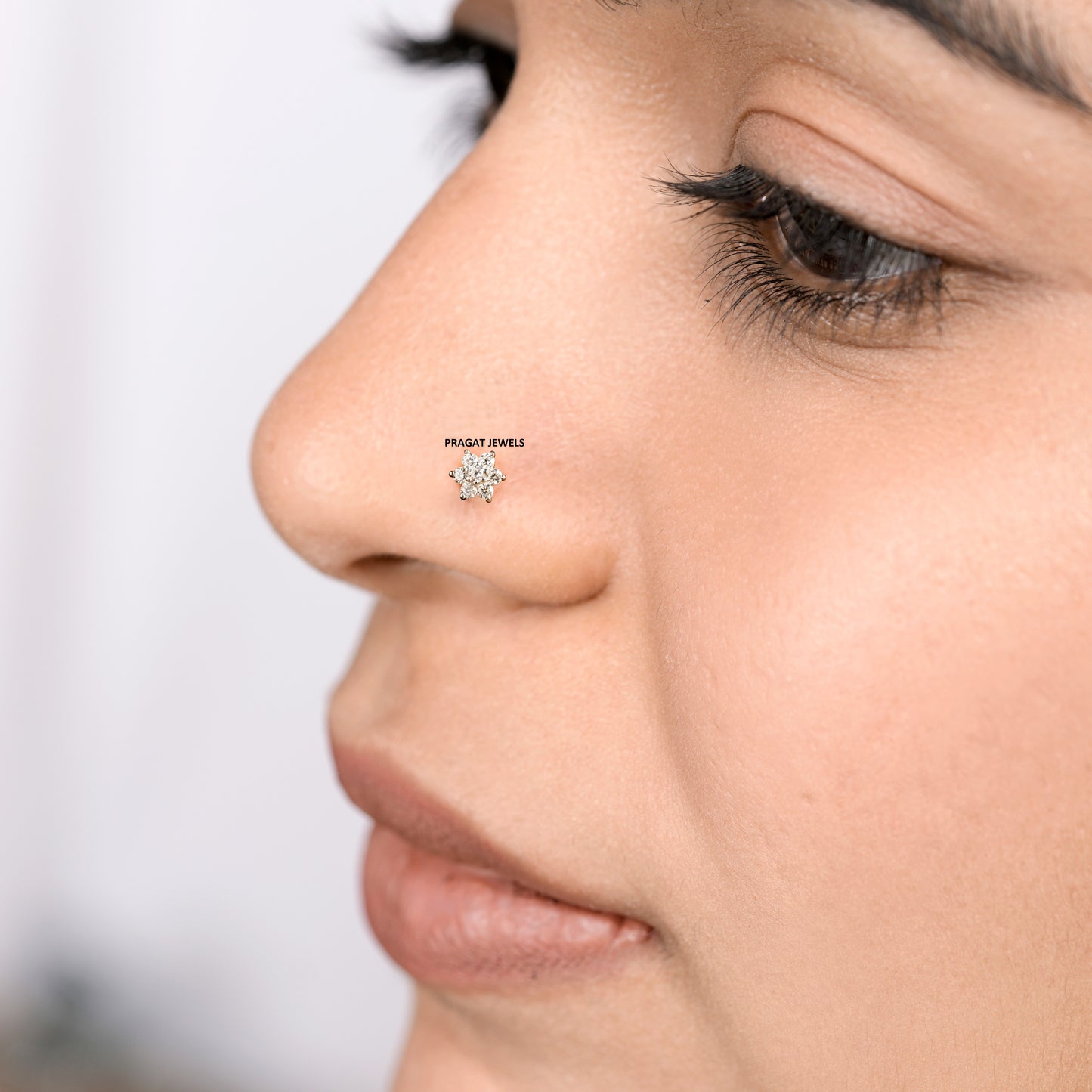 Flower Nose Stud, Diamante Nose Stud,Crystal Nose Pin women Gift for The Percious One.NP0161