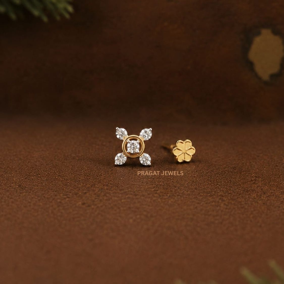 Twinkle Bloom Gold Nose Pin/Celestial Petal Diamond Nose Pin/Sparkling Blossom Gold Nose Pin/NP0139